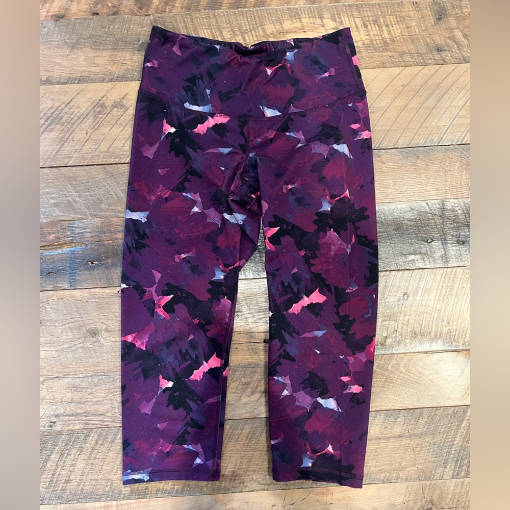 Old navy Capri leggings size large